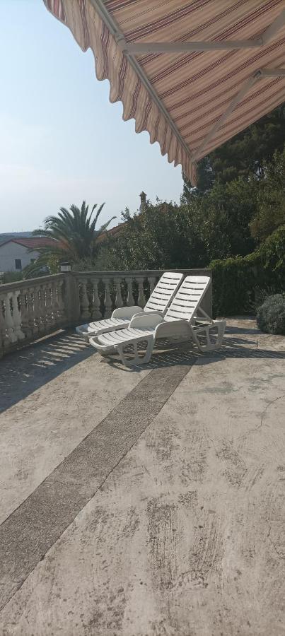 Feel Good Apartment Banjol Εξωτερικό φωτογραφία