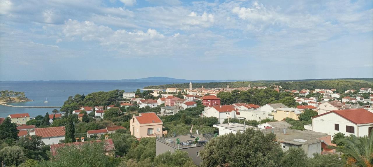 Feel Good Apartment Banjol Εξωτερικό φωτογραφία