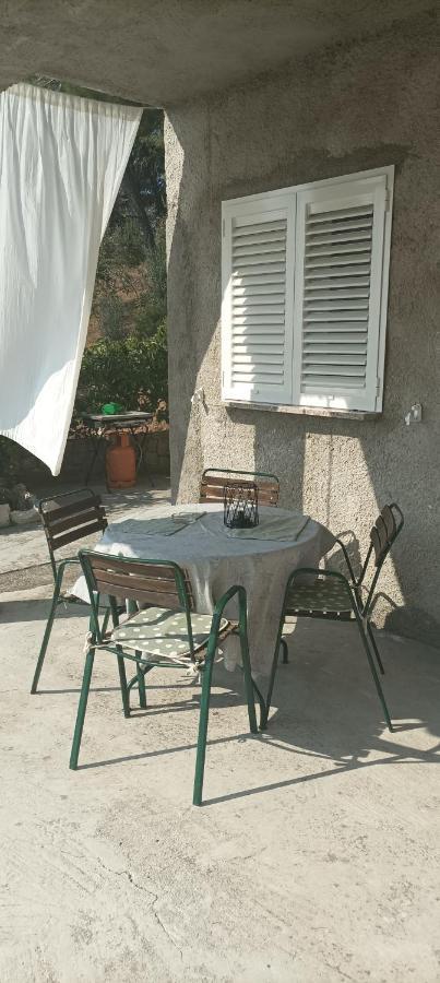 Feel Good Apartment Banjol Εξωτερικό φωτογραφία