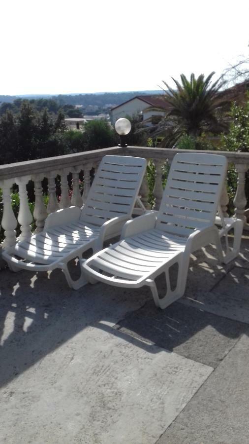 Feel Good Apartment Banjol Εξωτερικό φωτογραφία