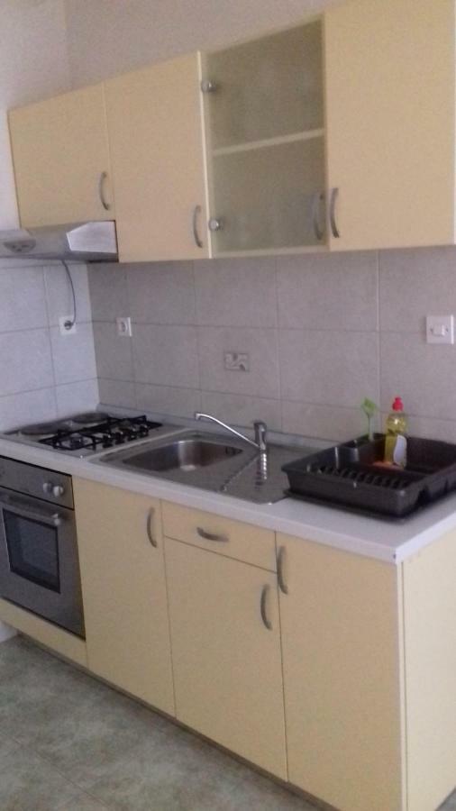 Feel Good Apartment Banjol Εξωτερικό φωτογραφία