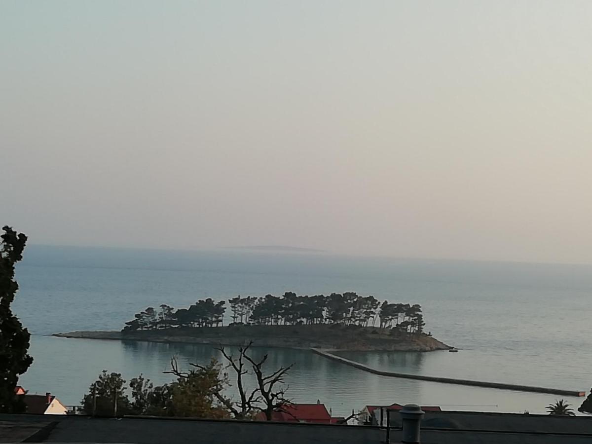 Feel Good Apartment Banjol Εξωτερικό φωτογραφία